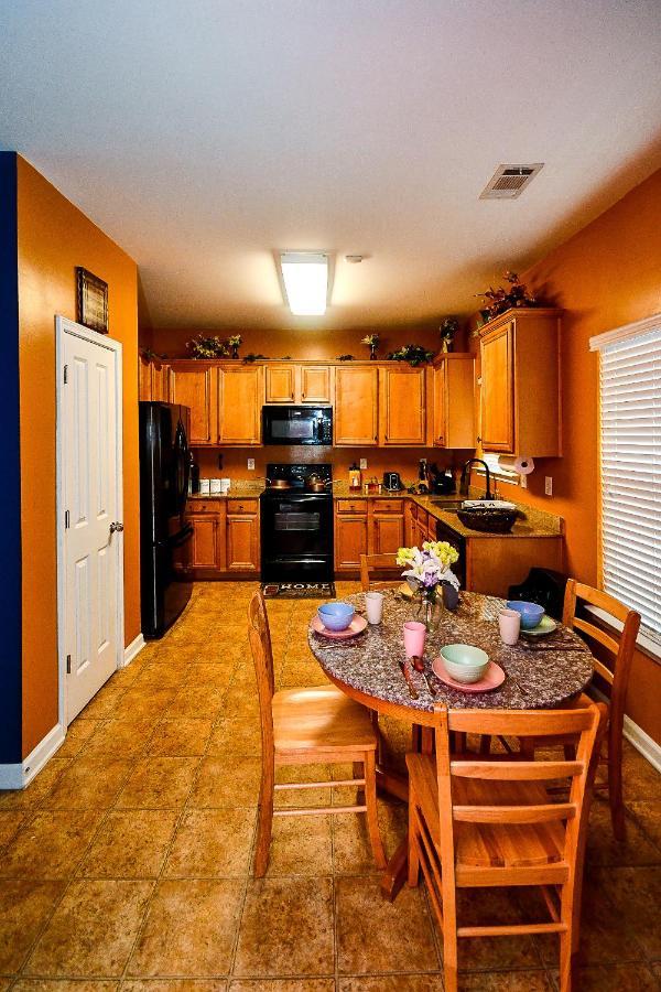 4 - Bed Home With Cali King Bed, 12 Mins To Dtwn Atlanta Exteriör bild