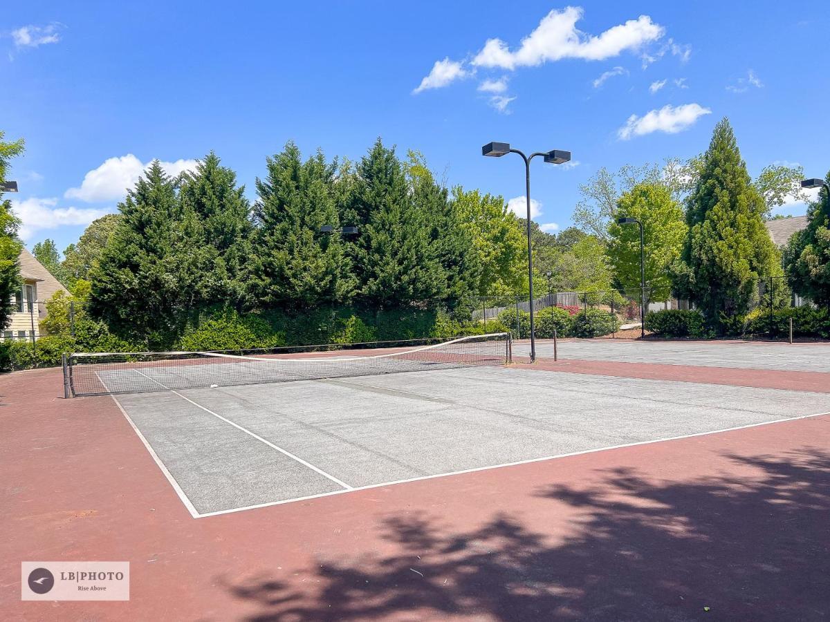 4 - Bed Home With Cali King Bed, 12 Mins To Dtwn Atlanta Exteriör bild