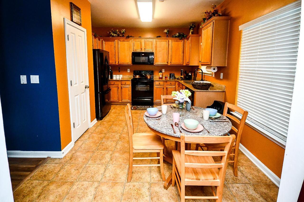 4 - Bed Home With Cali King Bed, 12 Mins To Dtwn Atlanta Exteriör bild